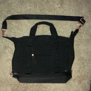 Carrie Underwood gym bag.